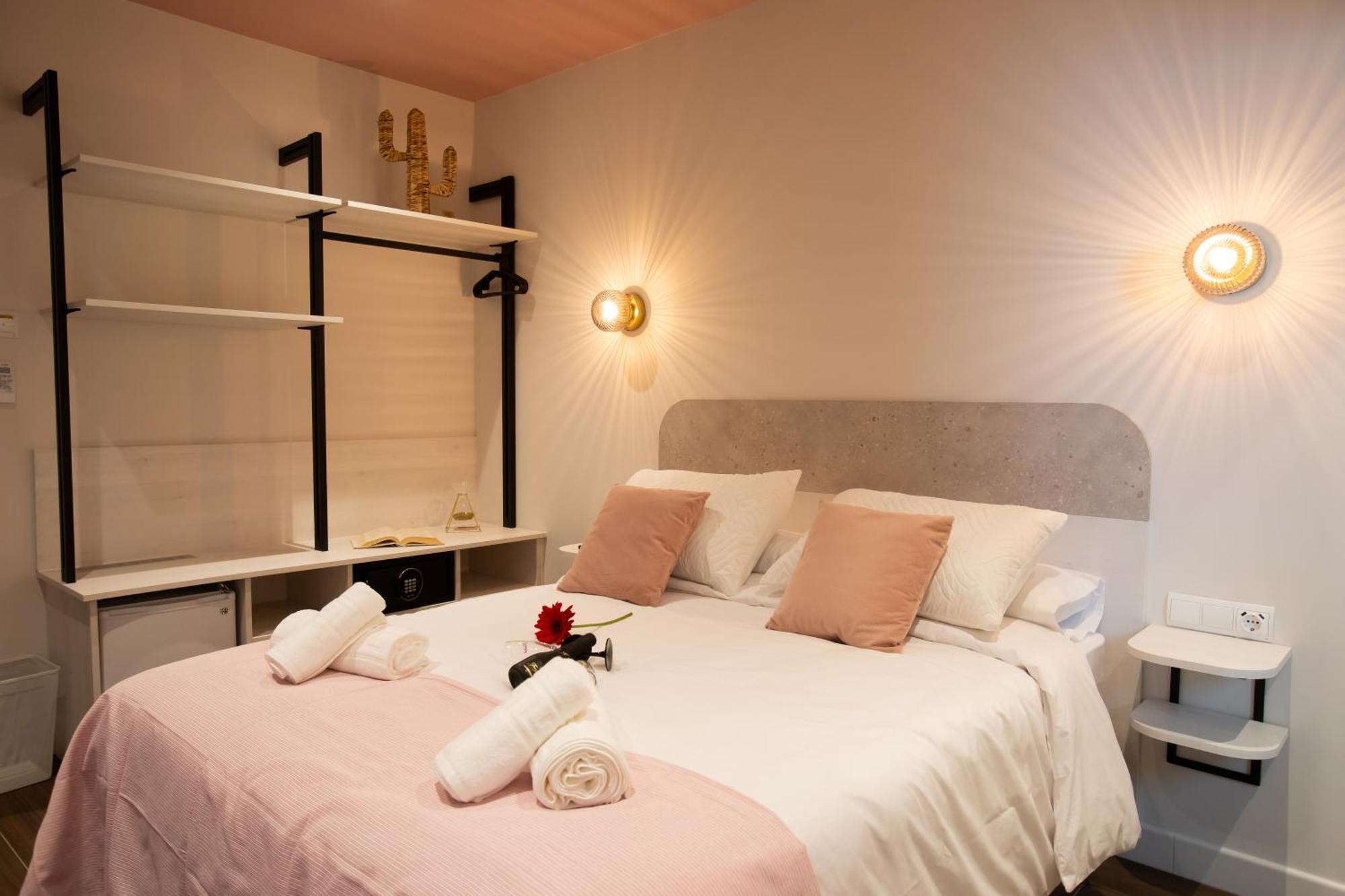 Boutique Rooms Playa Burriana Nerja Exterior foto