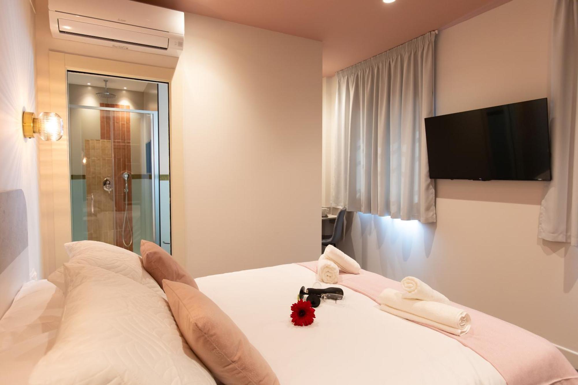 Boutique Rooms Playa Burriana Nerja Exterior foto